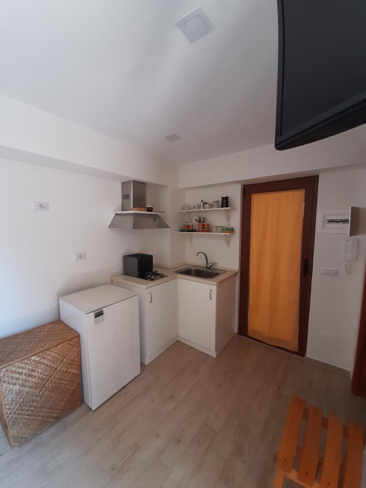Casa Vacanza Xenia Аджерола Экстерьер фото
