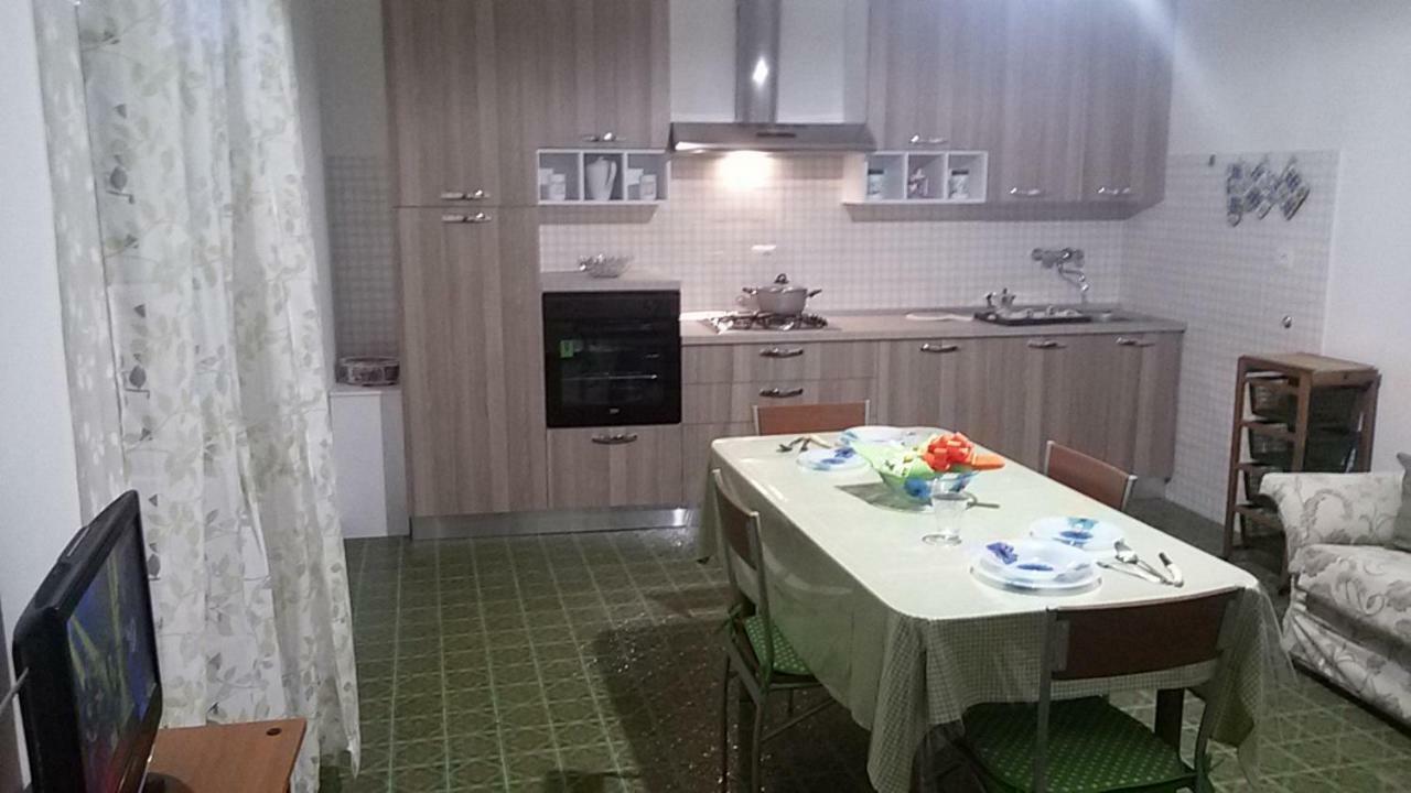 Casa Vacanza Xenia Аджерола Экстерьер фото