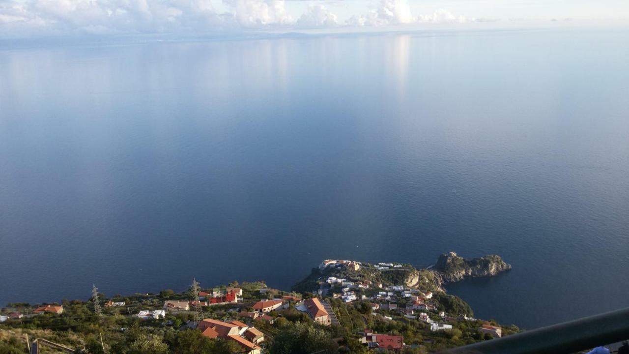 Casa Vacanza Xenia Аджерола Экстерьер фото