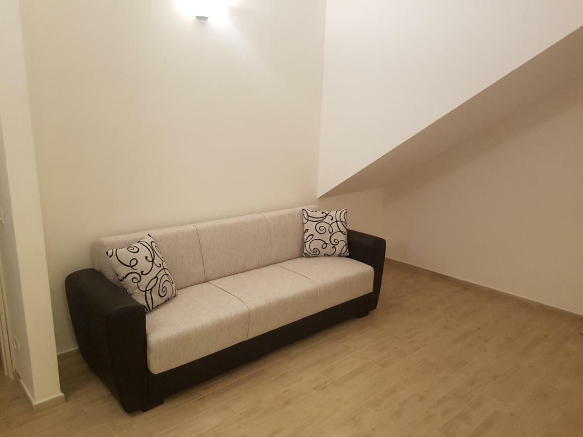Casa Vacanza Xenia Аджерола Экстерьер фото