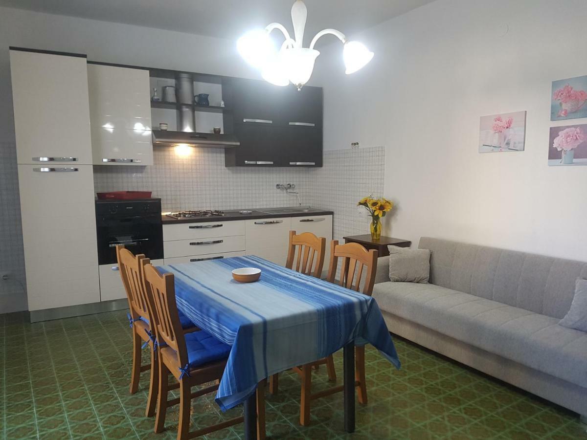 Casa Vacanza Xenia Аджерола Экстерьер фото